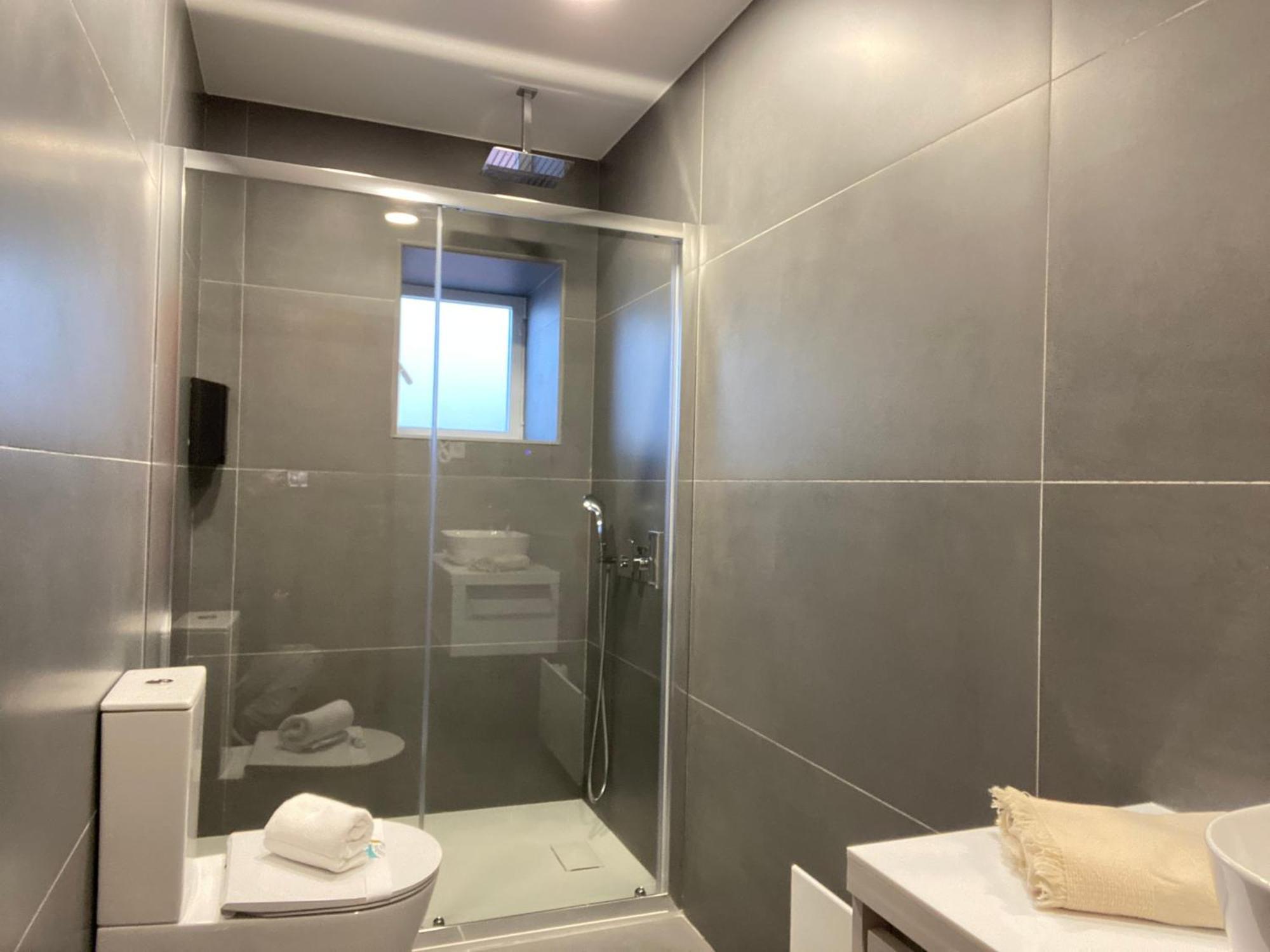Steps To Beach 4Beds -Ac Self Check-In 2024 Reno Nazare Luaran gambar